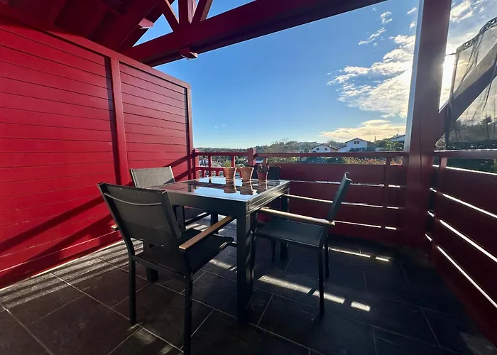 Ahetze, 3 Pieces Lumineux Avec Terrasse & Parking *